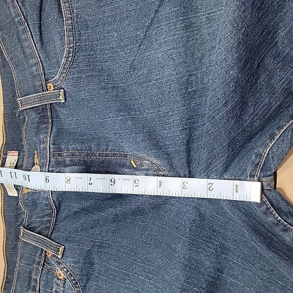 Levi's Size 14L. Boot Cut 515 Blue Jeans, Mid-Rise, Medium Wash, EUC - Picture 7 of 13